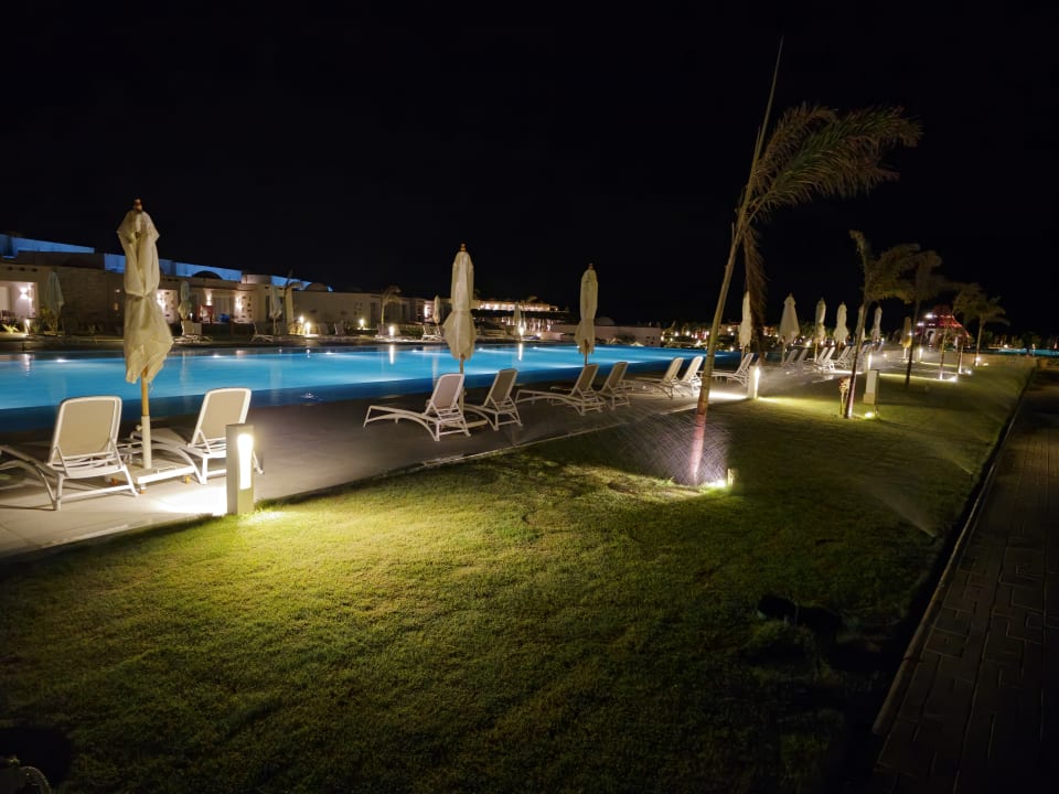 Pool Sentido Reef Oasis Suakin