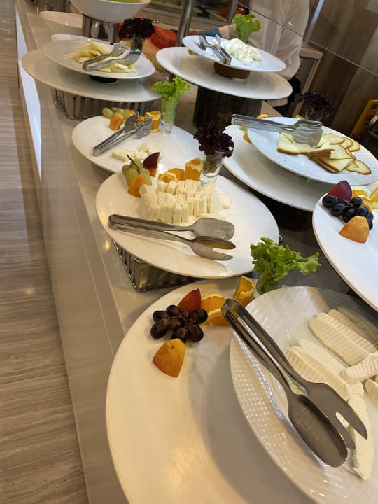 Gastro The Sense Deluxe Hotel