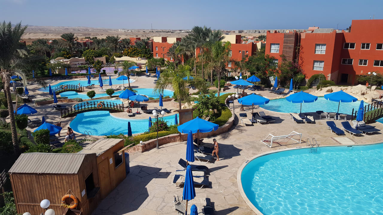 Pool SUNRISE Cardina Resort