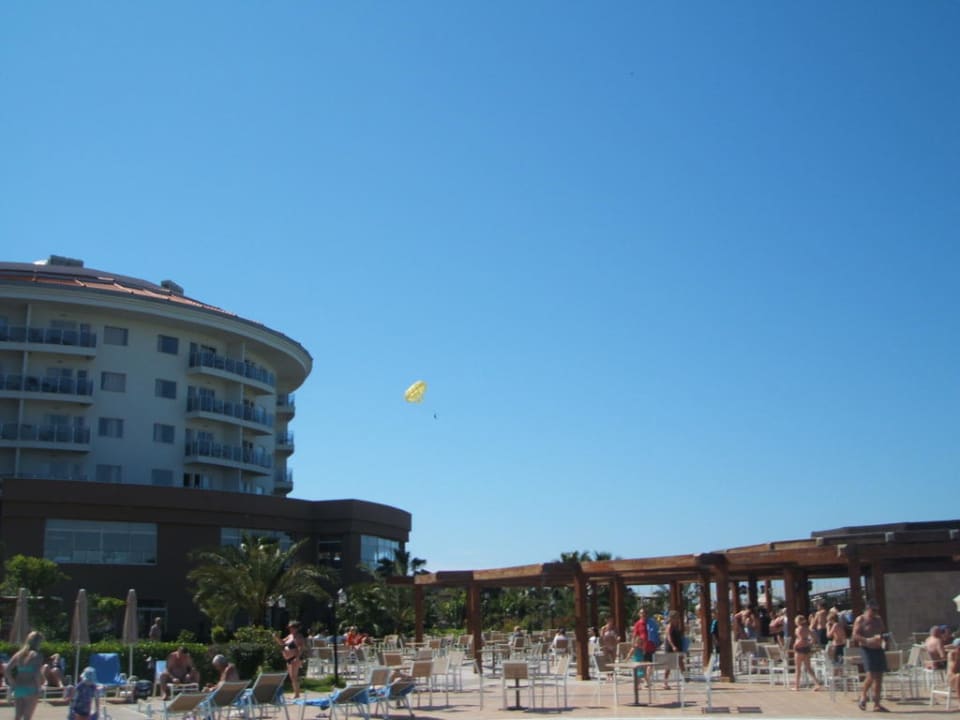 Blick vom Pool Richtung Strand Seaden Sea World Resort & Spa