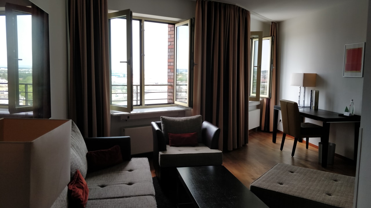 Zimmer Lindner Hotel Frankfurt Main Plaza, part of JdV by Hyatt