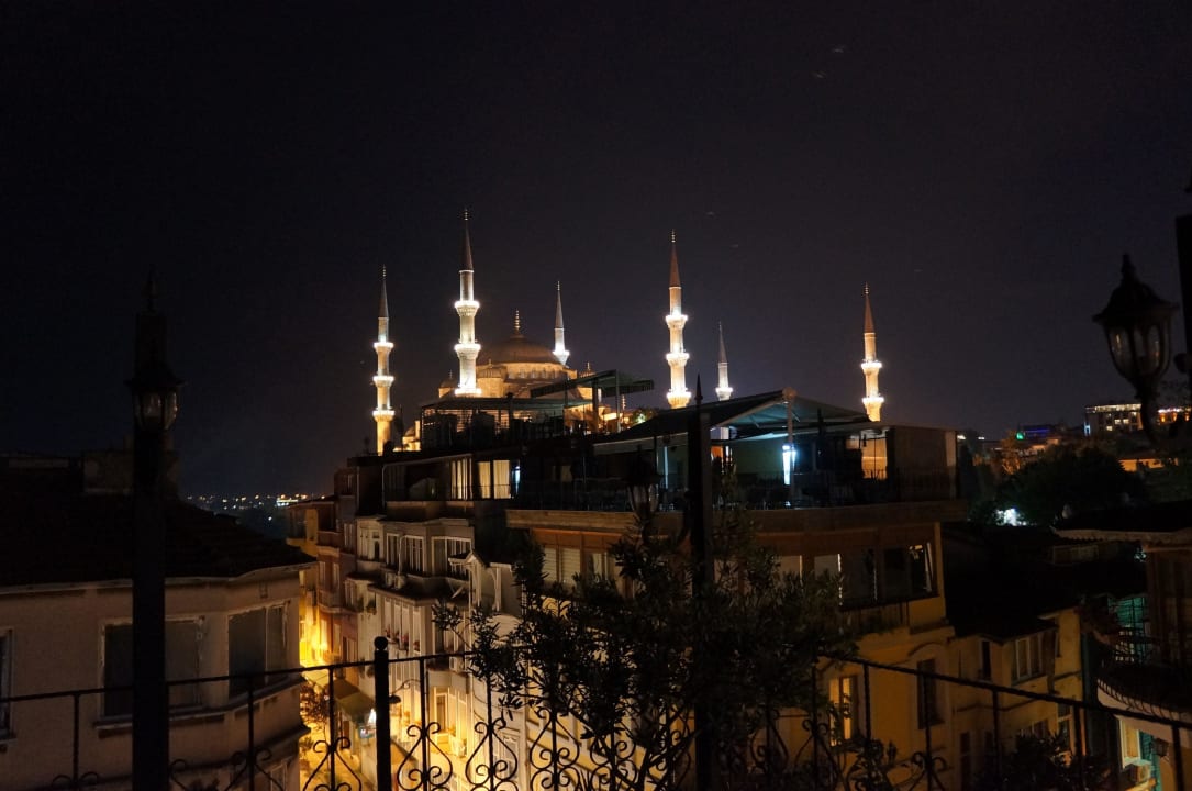 Ausblick von der Dachterrasse Hotel & Pension Side