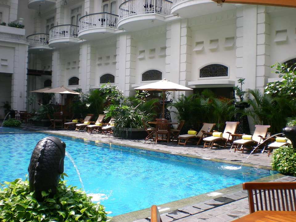 Pool The Phoenix Hotel Yogyakarta