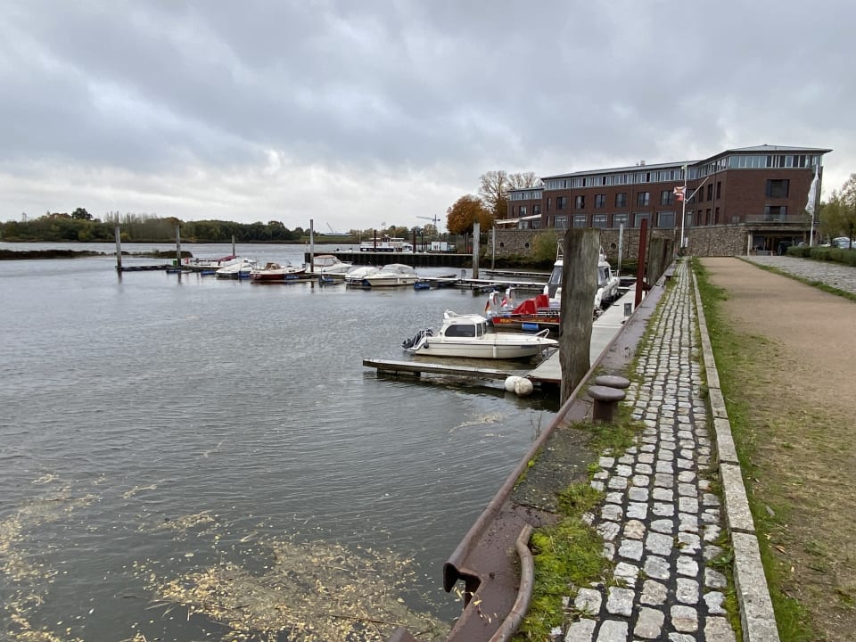 Außenansicht Hotel Zollenspieker Fährhaus