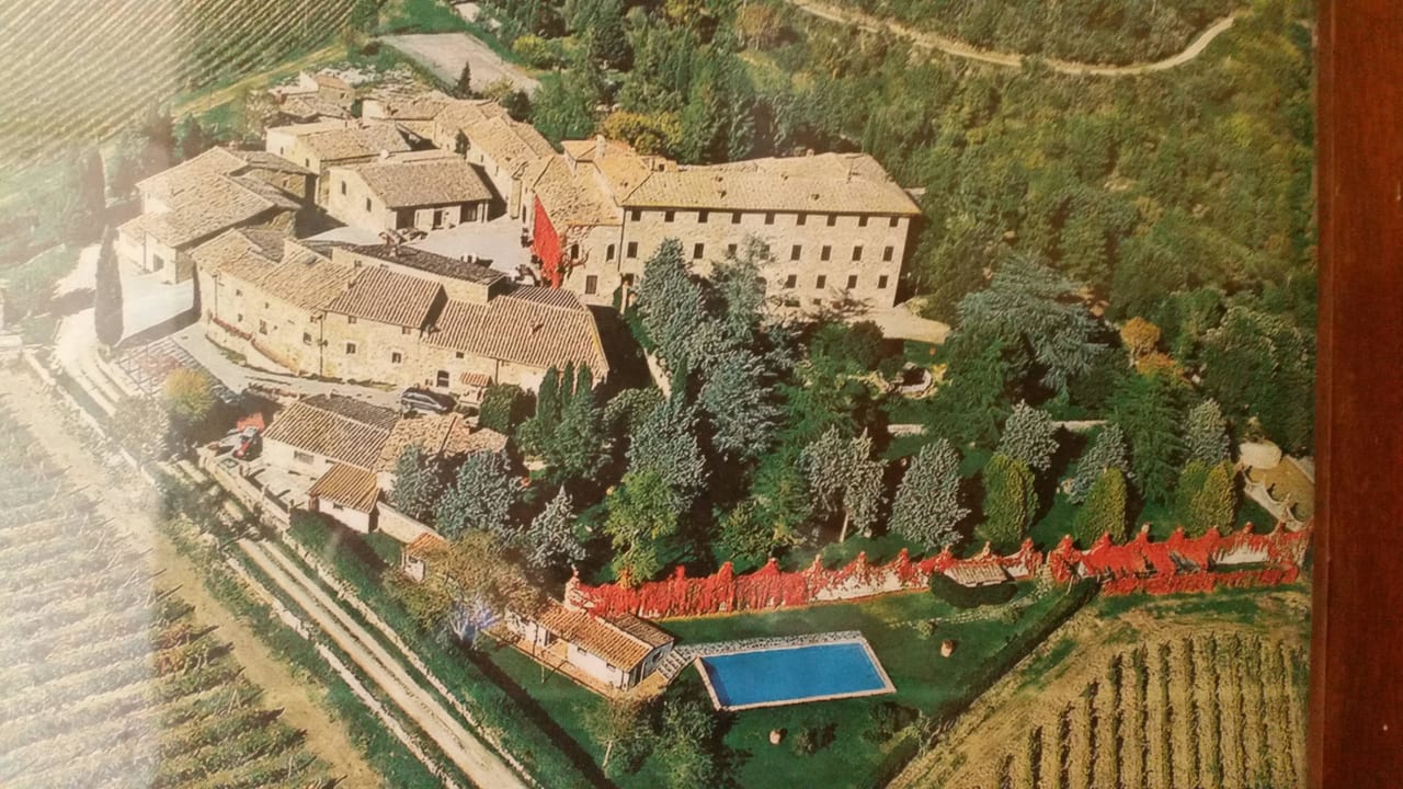 Castelvecchi von oben Hotel Fattoria Castelvecchi