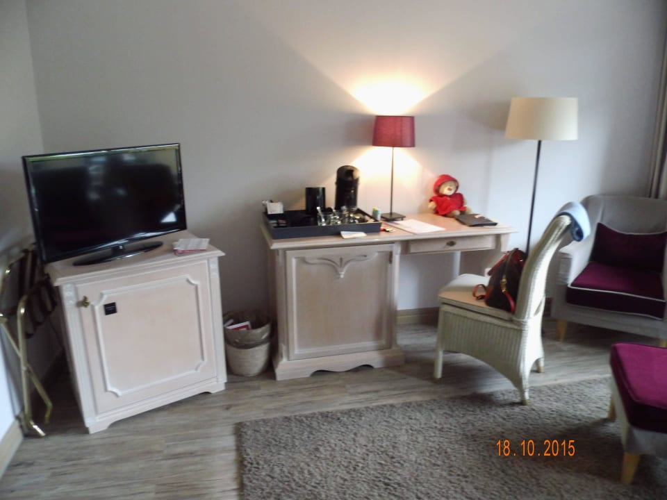 Blick zum Fernsehapparat Romantischer Winkel RoLigio® & Wellness Resort