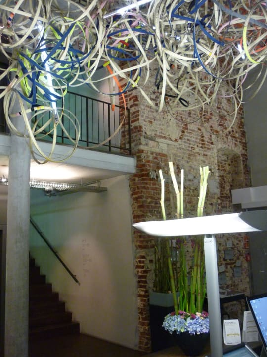 Stylischer Empfang... Factory Hotel