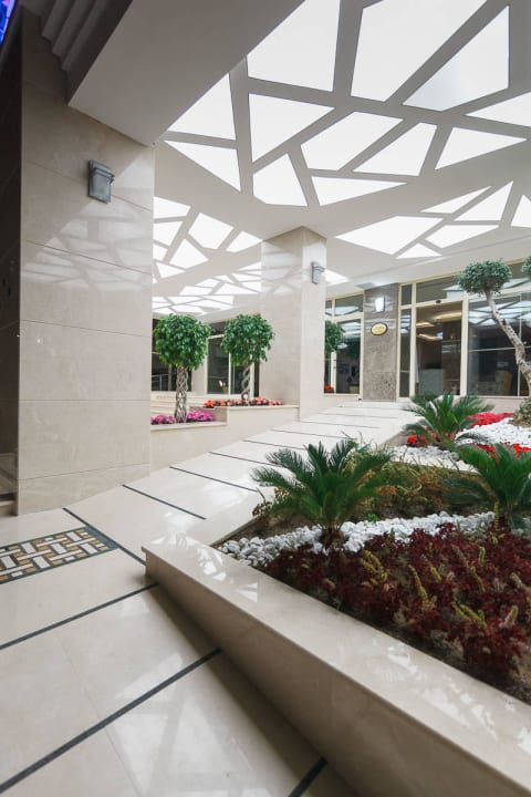 Eingang L'Oceanica Beach Resort