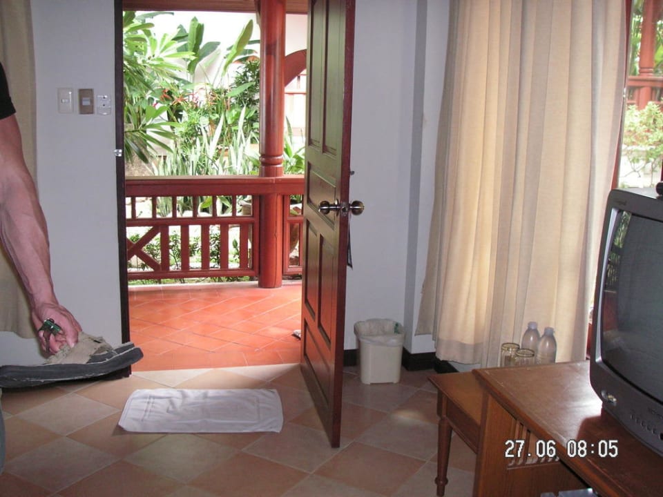 Eingang Bungalow First Bungalow Beach Resort