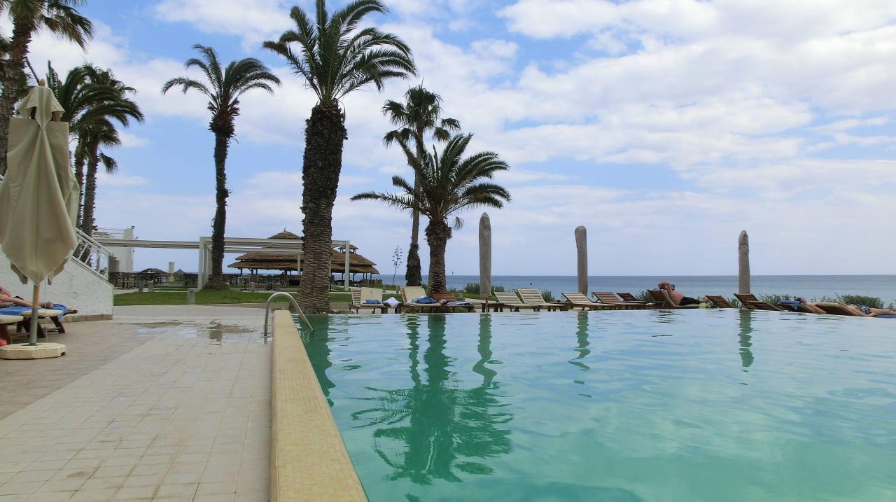 Kleiner Pool Hotel Bel Azur Thalasso & Bungalows