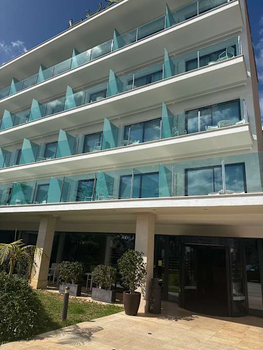 Außenansicht Hotel Luxor