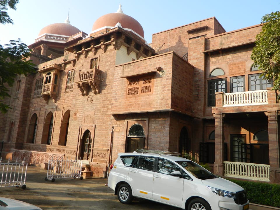 Außenansicht Hotel Ranbanka Palace