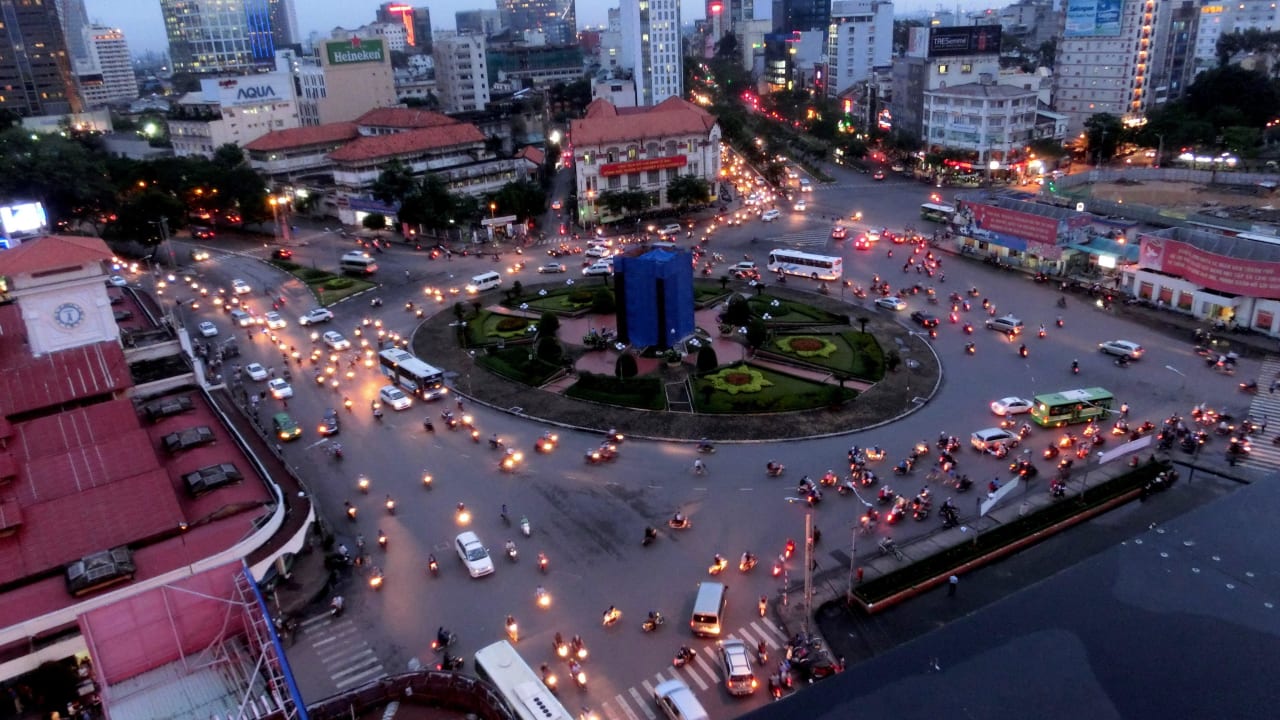 Kreisverkehr  Silverland Central - Tan Hai Long Hotel & Spa