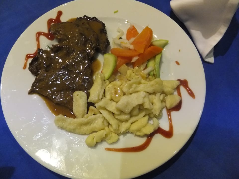 Gastro Golden Beach Resort