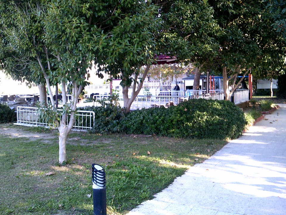 Gartenanlage Hotel Sirma