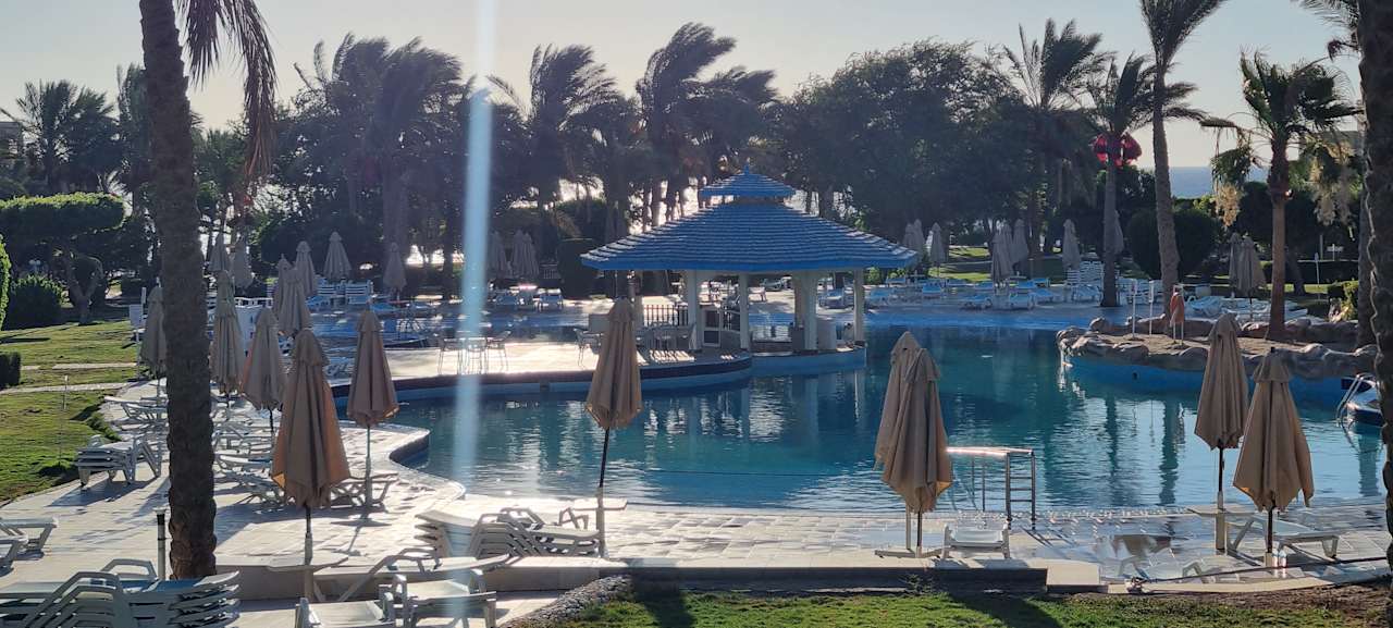 Pool Serenity Alpha Beach