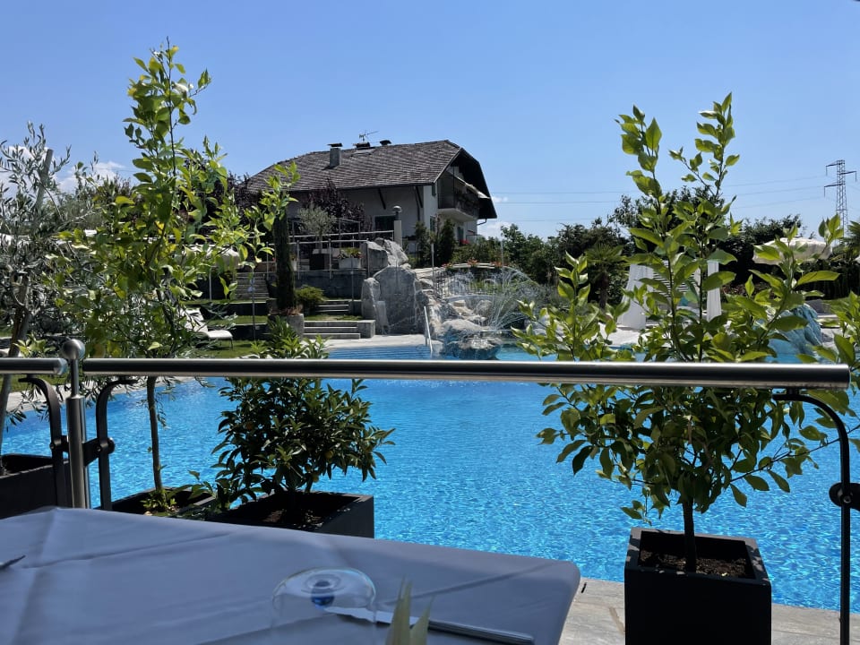 Pool Weinegg Wellviva Resort