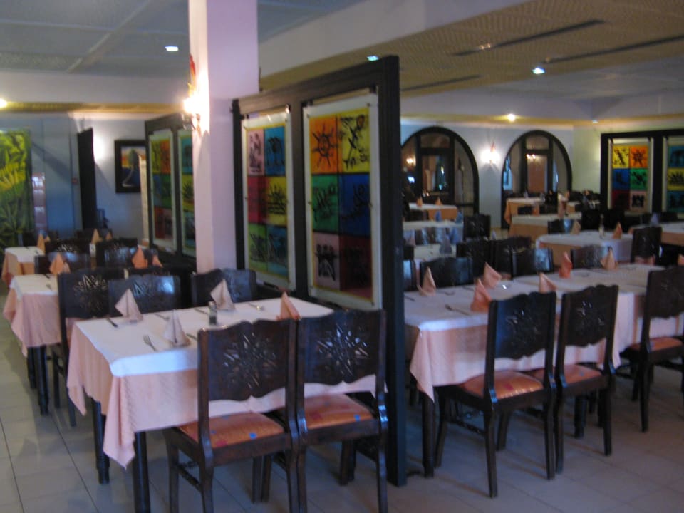 Speiseraum - noch ist alles sauber! Hawai Beach Club