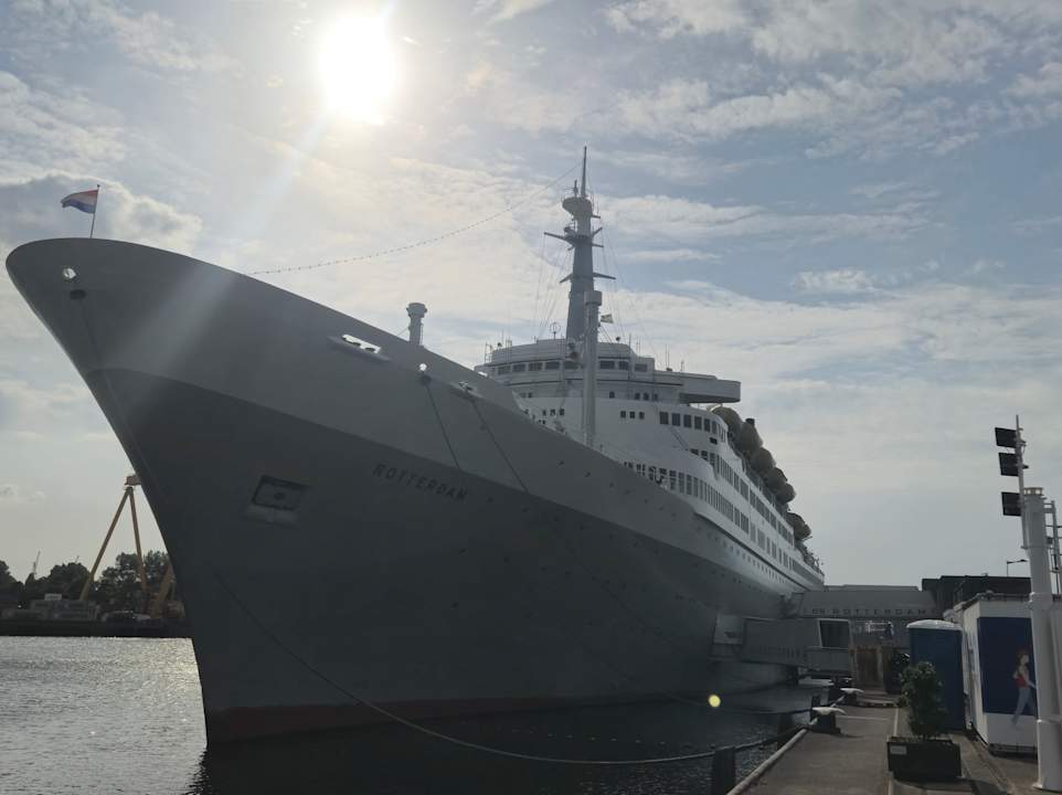 Außenansicht SS Rotterdam