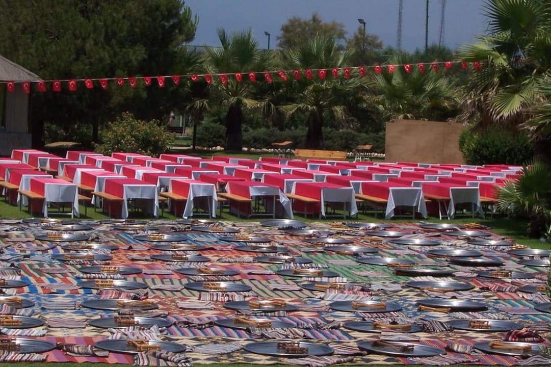 Vorbereitung zur türkische Nacht Blue Waters Club