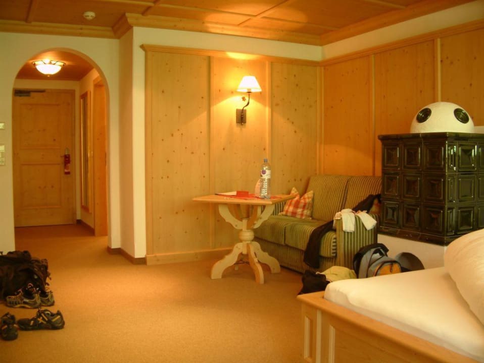 Doppelzimmer mit Kachelofen Hotel Alpenhof
