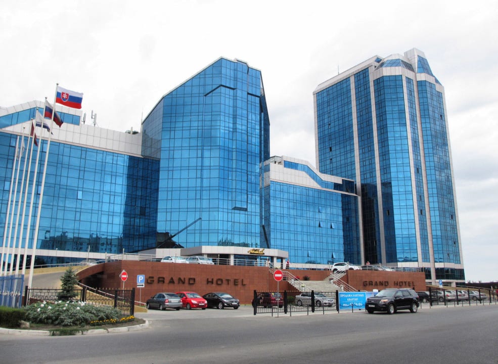 Вид с города Grand Hotel Astrakhan