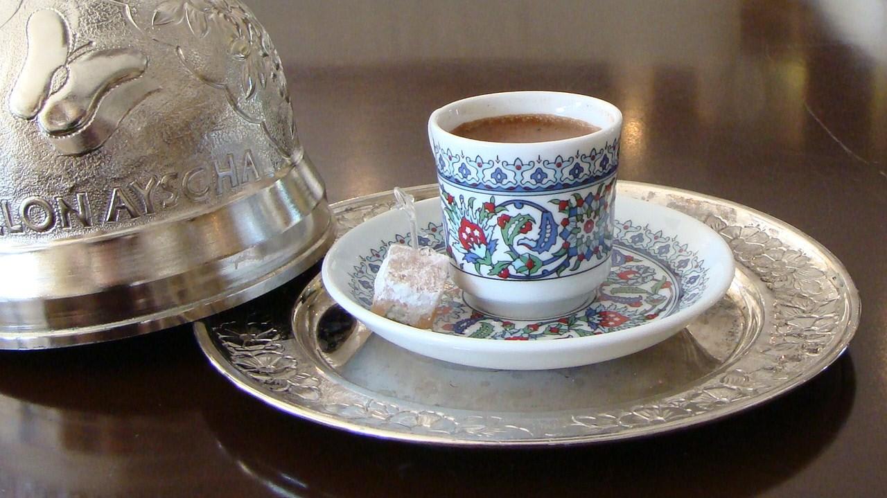 A cup of coffee Papillon Ayscha