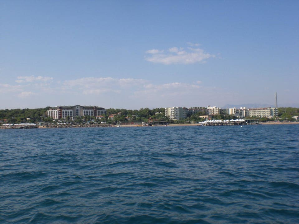 2 Hotels vom Wasser aus gesehen Arcanus Hotels Sorgun