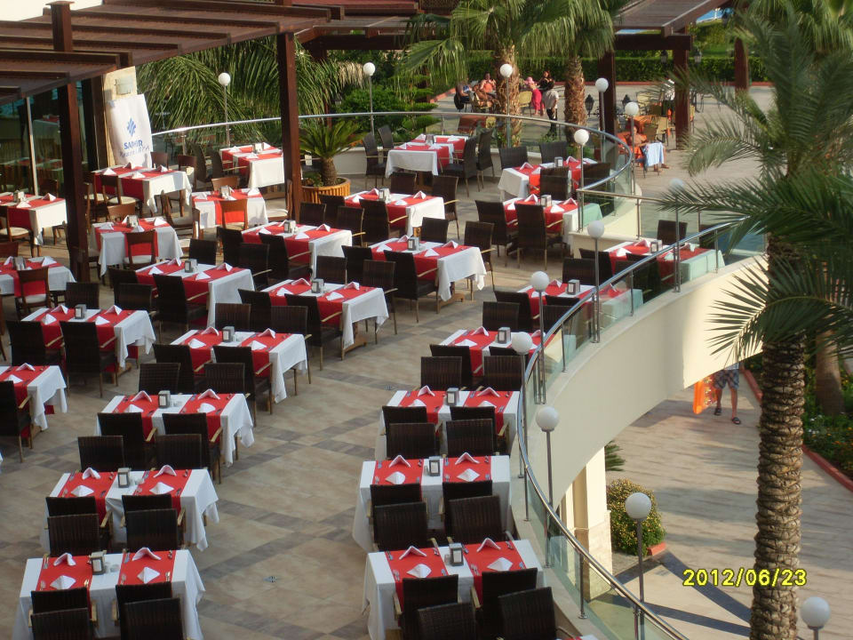Außenterrasse Vorbereitung Türkischer Abend Saphir Resort & Spa