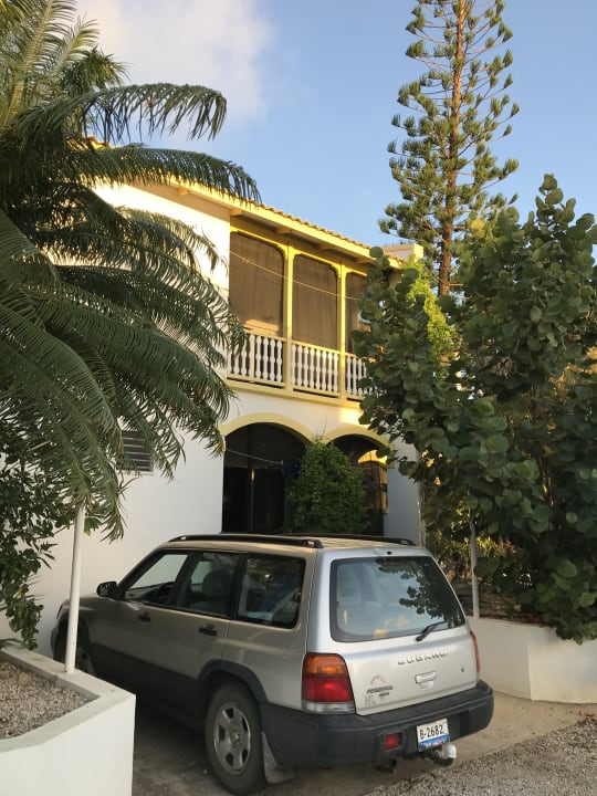 Außenansicht Guesthouse Diver's Paradise