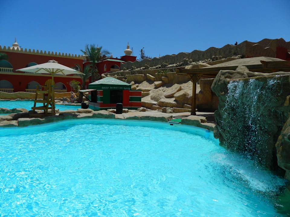 Basen Pickalbatros Alf Leila Wa Leila Resort - Neverland Hurghada