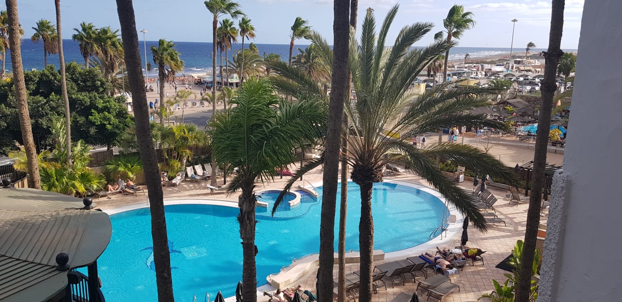 Pool Corallium Dunamar by Lopesan Hotels