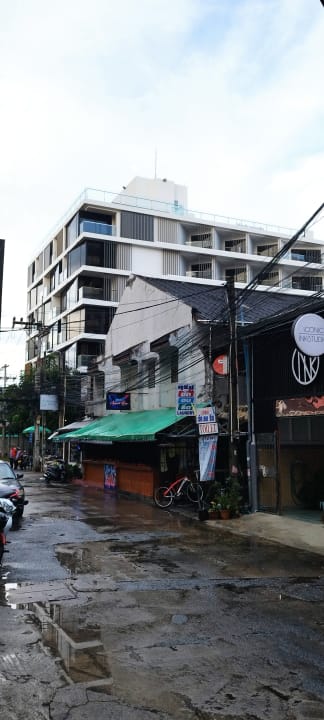 Außenansicht Blackwoods Hotel Pattaya