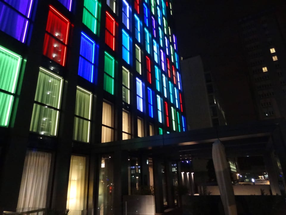 Wejście Hyatt Centric Milan Centrale