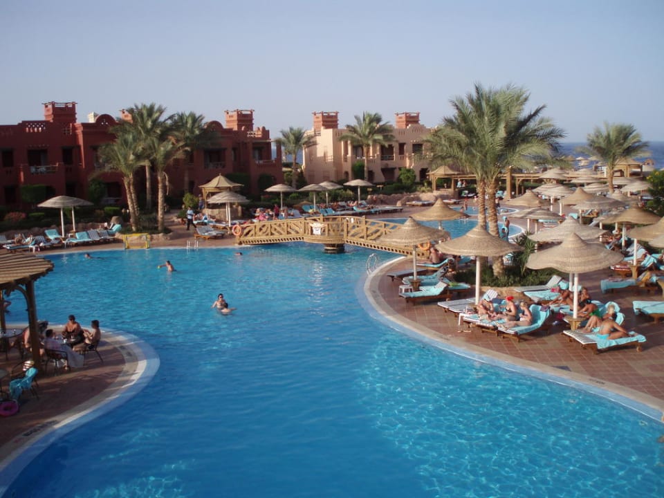 Pool vom Hotel Sea Club Charmillion Club Resort