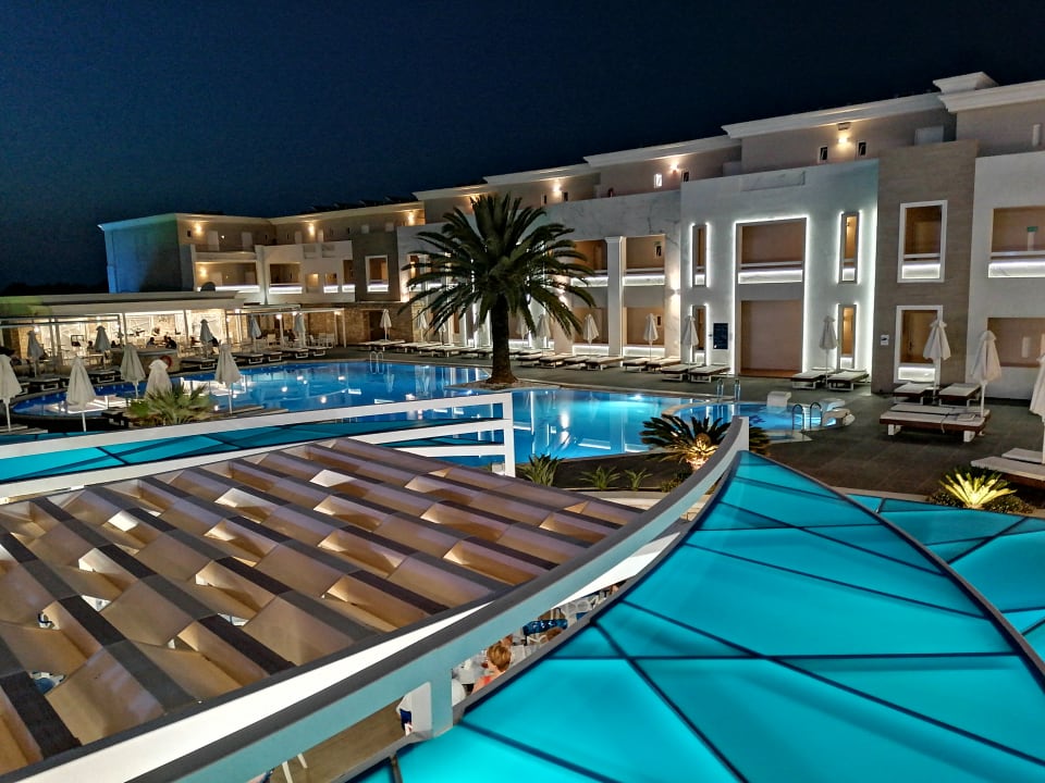 Pool Mythos Palace Resort & Spa