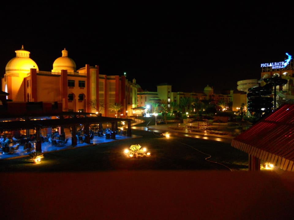 Der Ausblick vom orientalischen Restaurant Pickalbatros Aqua Park Resort - Hurghada