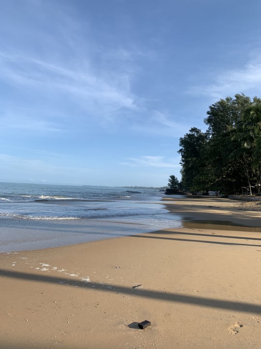 Strand Khao Lak Bayfront Resort