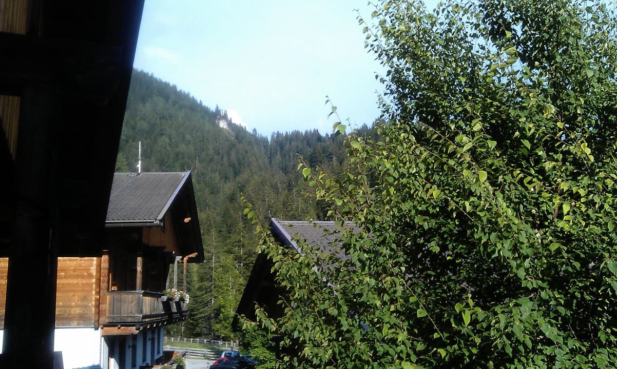 Vom Zimmerbalkon Almwellness-Resort Tuffbad