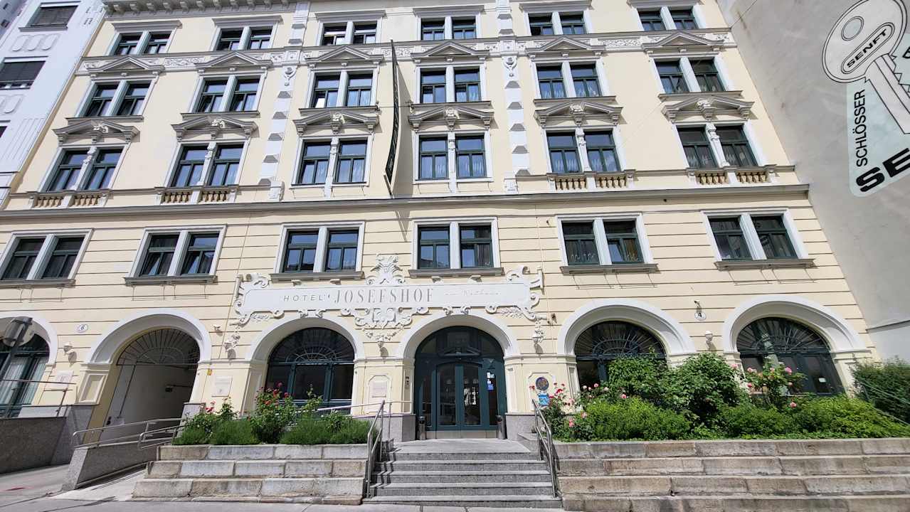 Außenansicht Hotel Josefshof am Rathaus