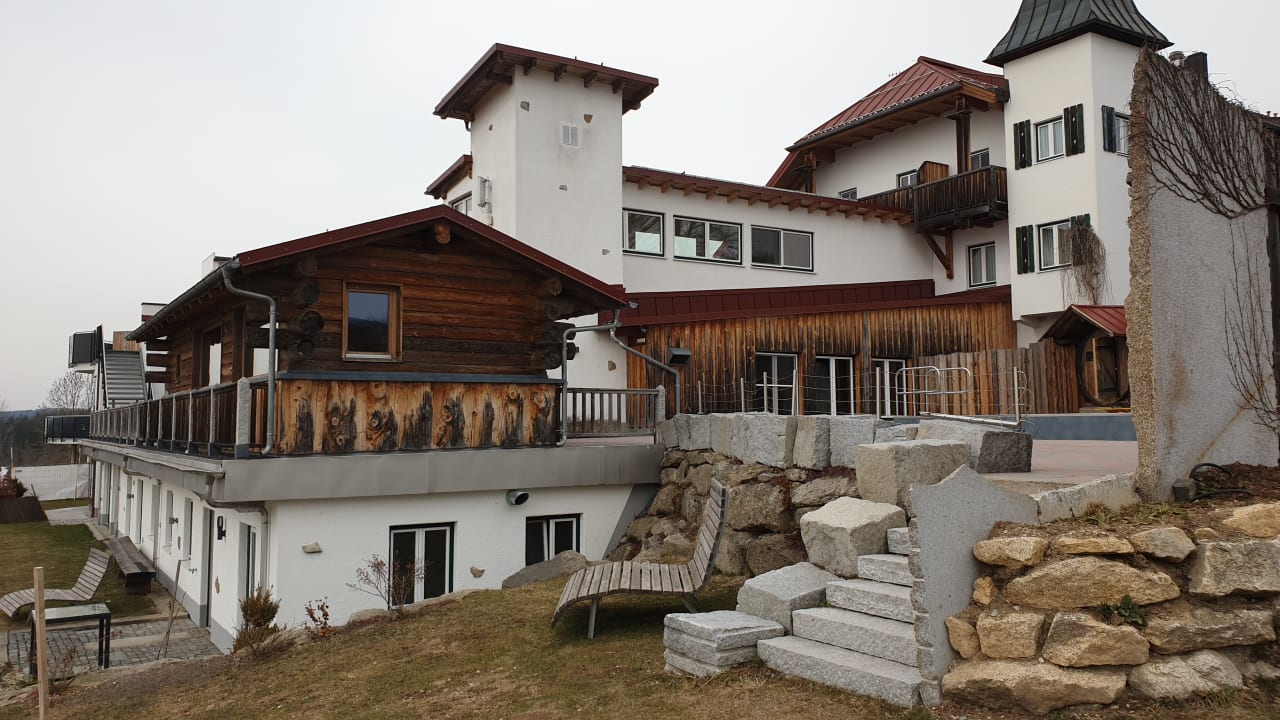 Außenansicht 1. Bier & Wohlfühlhotel Gut Riedelsbach