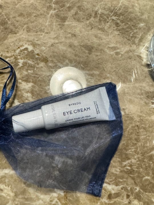 Zimmer Conrad Abu Dhabi Etihad Towers