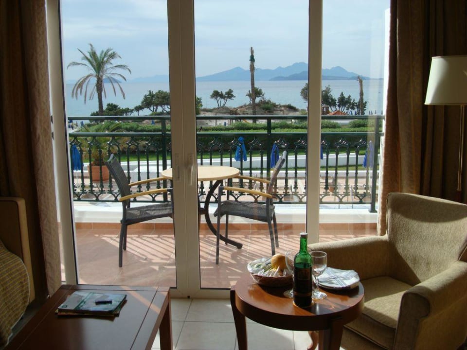 Ausblick Wohnraum von Royal-Suite 651 Porto Bello Royal