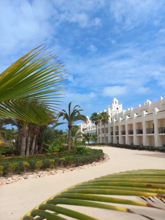 Außenansicht Hotel Riu Karamboa