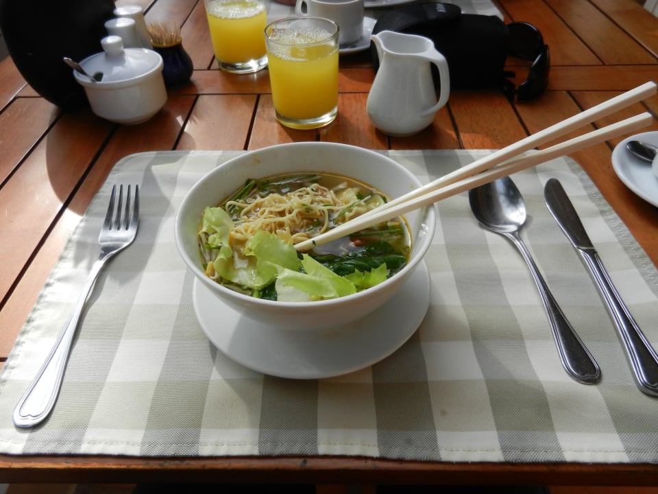 Nudelsuppe zum Frühstück Saigon Mui Ne Resort