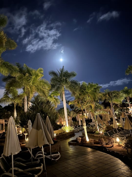 Gartenanlage allsun Hotel Esplendido