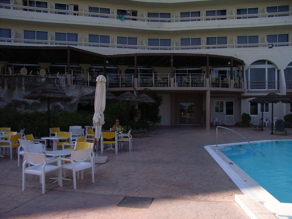 Noch ein Pool Olympos Beach Hotel