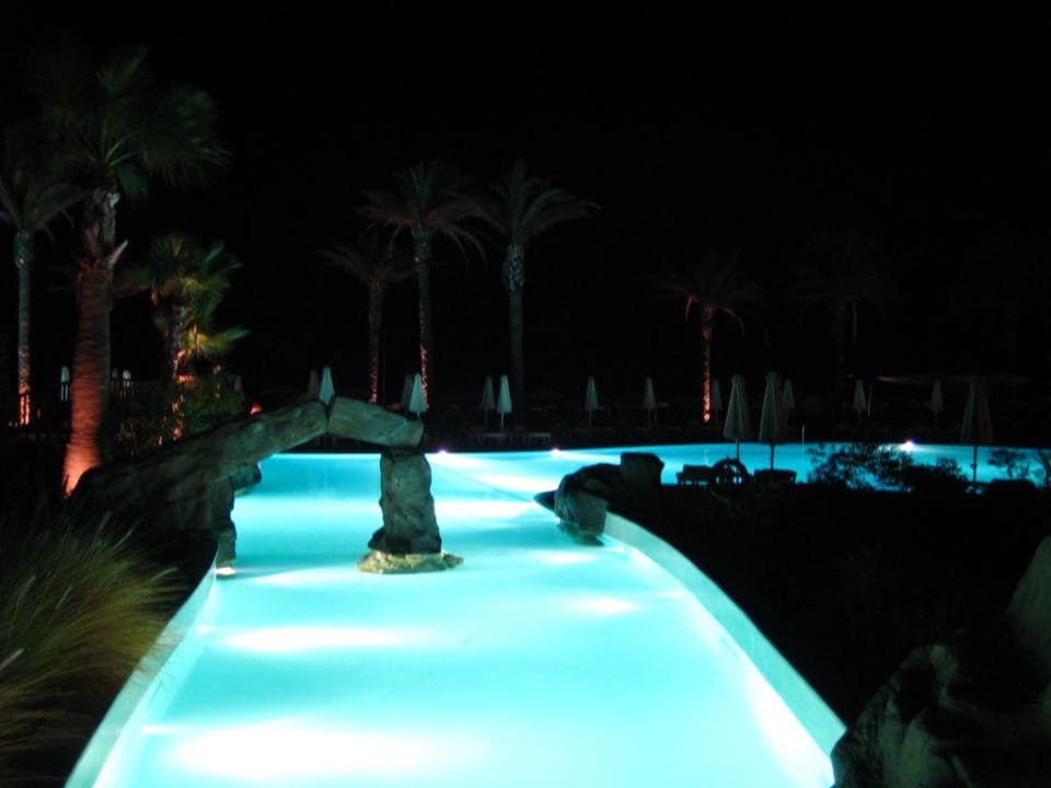 Poollandschaft bei Nacht - Romantik pur! Grecotel LUXME Kos
