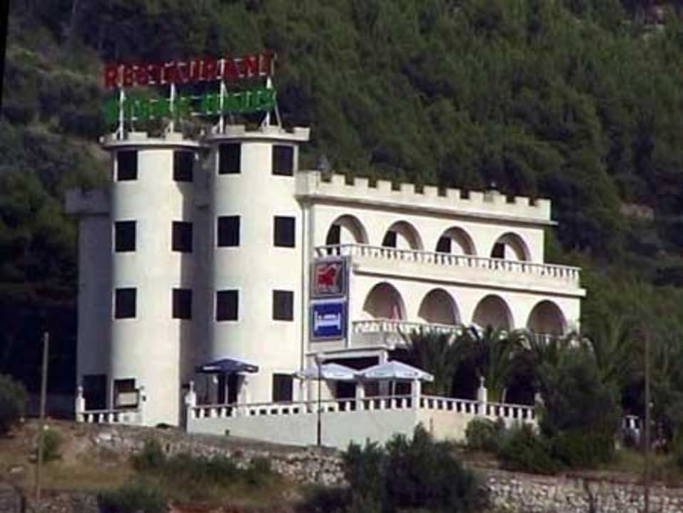 Schloss Varvodic Villa Palma