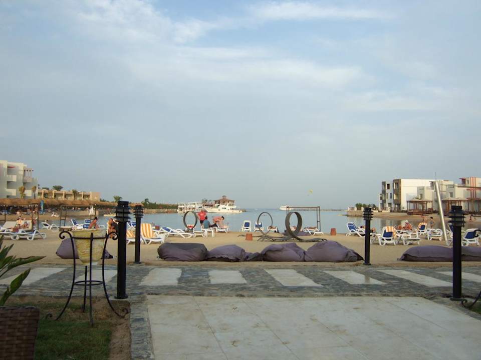 Blick von der Strandbar SUNRISE Crystal Bay Resort